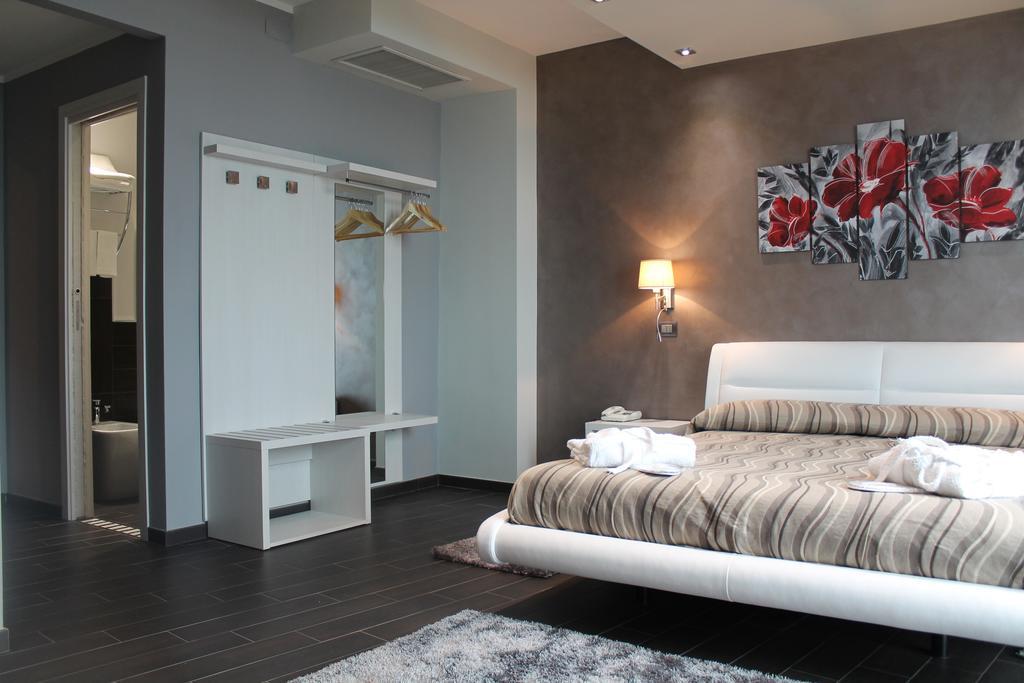 Hotel Mediterraneo Roccella Ionica Kamer foto