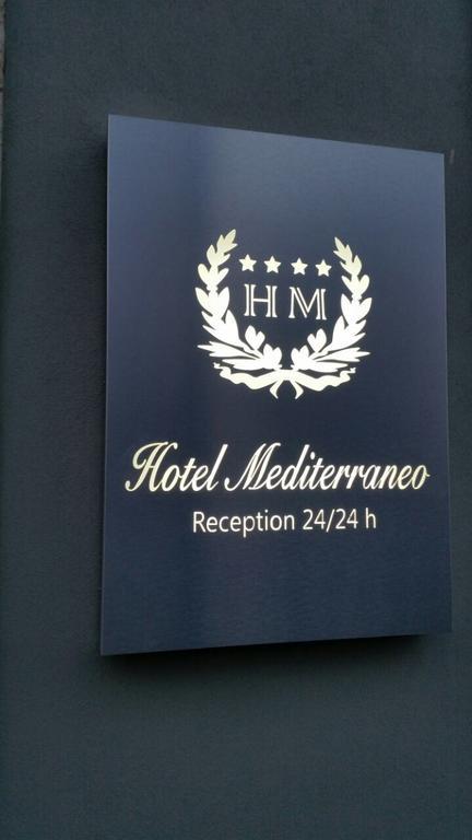 Hotel Mediterraneo Roccella Ionica Buitenkant foto